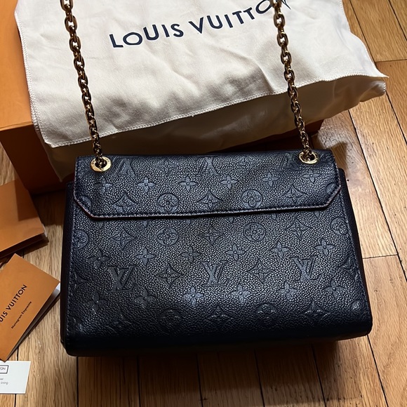 Louis Vuitton flap bag - Picture 13 of 14